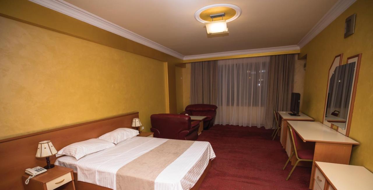 Nor Dzoraberd Hotel Complex Jerevan Exteriör bild