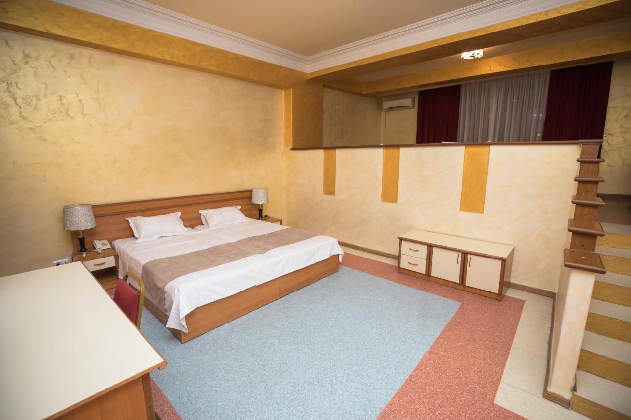 Nor Dzoraberd Hotel Complex Jerevan Exteriör bild