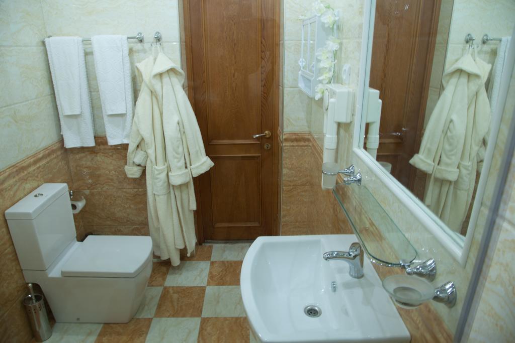 Nor Dzoraberd Hotel Complex Jerevan Exteriör bild